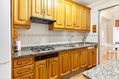Holiday Home 'LĂłpez' with Private Terrace, Wi-Fi and Air Conditioning