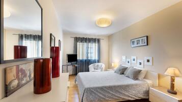 2 chambres, fer et planche Ă  repasser, Wi-Fi gratuit, draps fournis