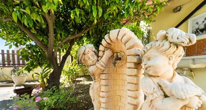 Apartment '1' with Shared Garden and Air Conditioning