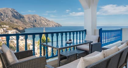 Studio Apartment 'Double No 2' with Sea View, Wi-Fi, and Air Conditioning