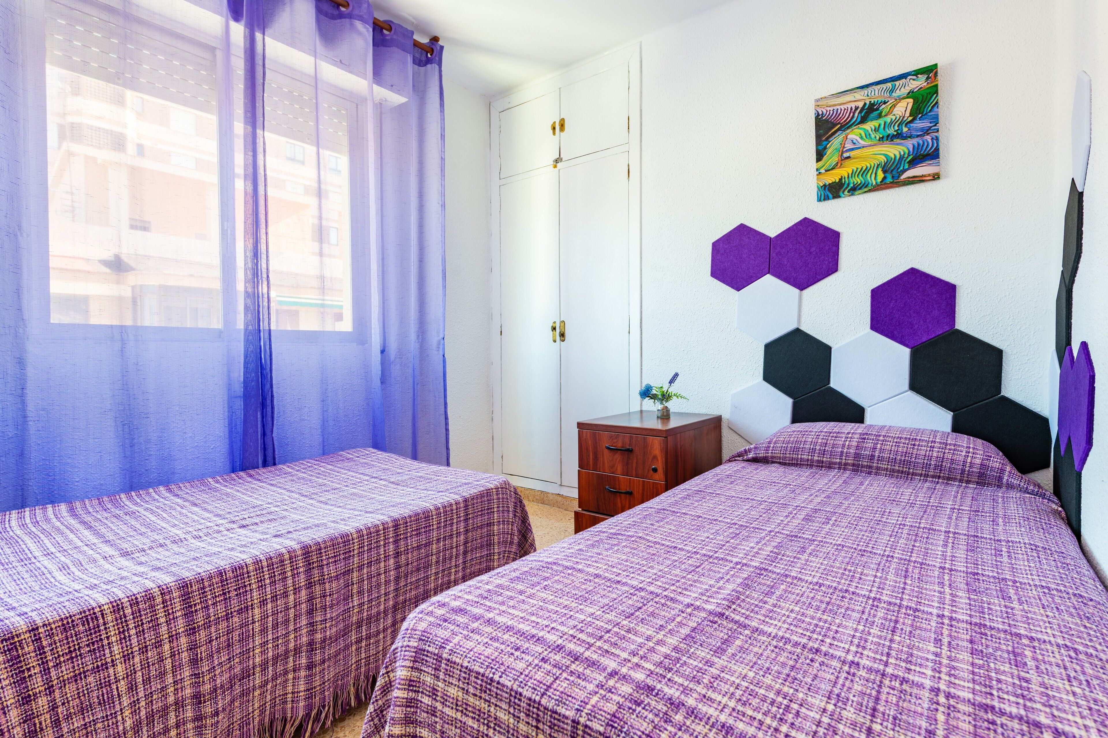 3 habitaciones, tabla de planchar con plancha y wifi gratis 