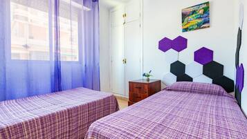3 habitaciones, tabla de planchar con plancha y wifi gratis