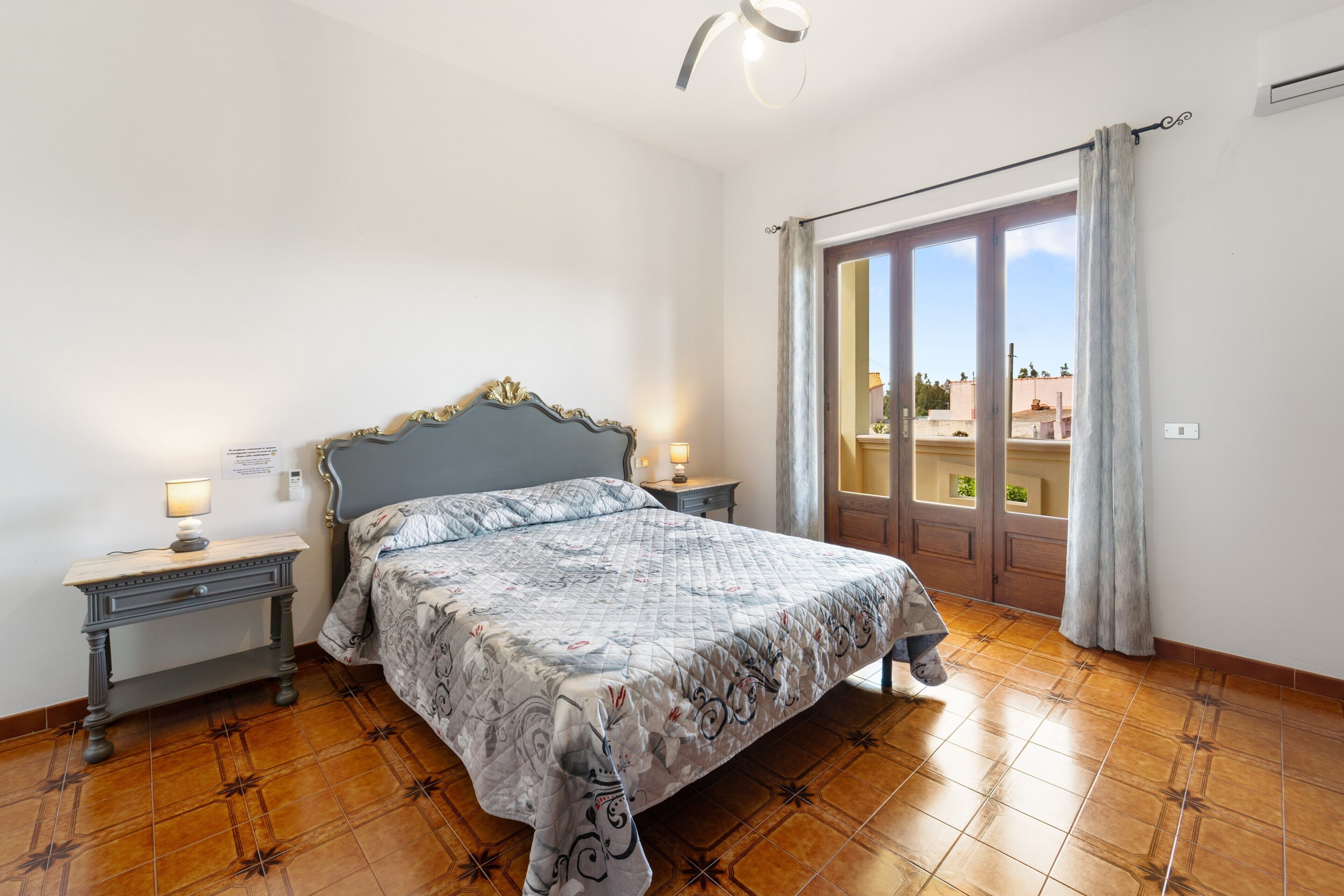 2 dormitorios, wifi gratis, ropa de cama