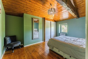 5 chambres, fer et planche Ă repasser, Wi-Fi gratuit, draps fournis