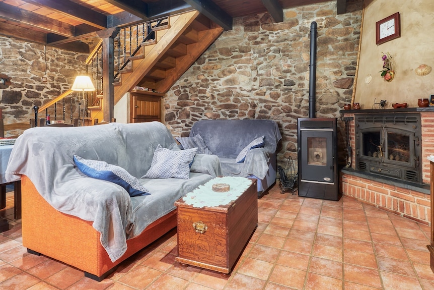 Casa Rural 'Abuelo Jose I I' En El Bierzo Con Vistas A La Montaña Y Balcón - Bembibre