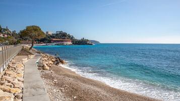 Playa en los alrededores