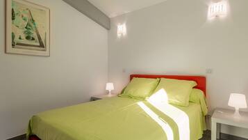 1 chambre, fer et planche à repasser, Wi-Fi gratuit, draps fournis