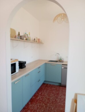 Fridge - A house with an attached fully equipped studio, air-conditioned (CANET PLAGE)