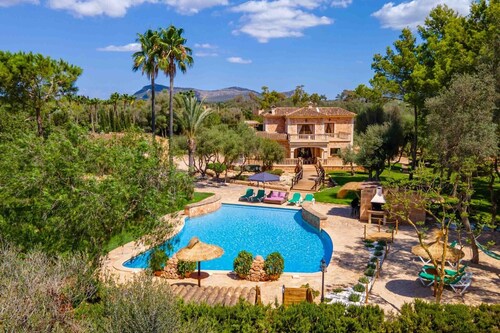 Villa 'Florentina' with Private Pool, Wi-Fi and Air Conditioning