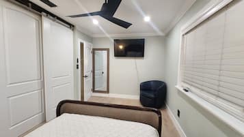 2 bedrooms, travel crib, WiFi, bed sheets