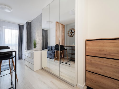 Łódź Fabryczna Deluxe Studio