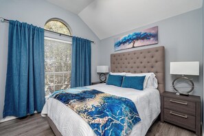 3 bedrooms, desk, iron/ironing board, free WiFi
