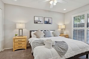 4 bedrooms, desk, iron/ironing board, WiFi