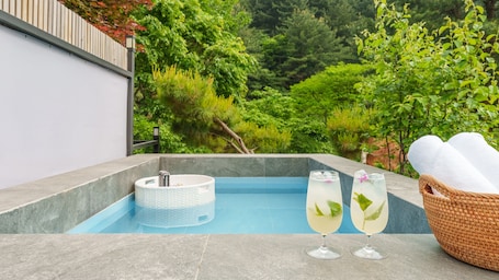 Basic Room, 2 Bedrooms (C2) | 1 bedroom, free WiFi