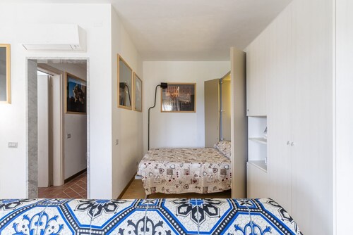 GuestHost - Livorno Modern Studio 110 meters from Bagni Pancaldi!