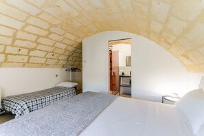 1 chambre, fer et planche Ă repasser, Wi-Fi, draps fournis