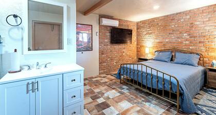 Casita Serena: Cozy Studio Near Gem Show & Downtown