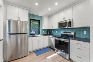 Mikrowelle, Geschirrspüler