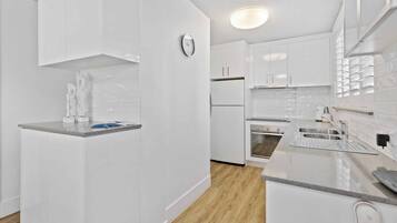 ์ํํธ, ์นจ์ค 3๊ฐ, ์์์ฅ ์ ๋ง | ์ ์ฉ ์ฃผ๋ฐฉ | ์ ๊ธฐ ์ฃผ์ ์