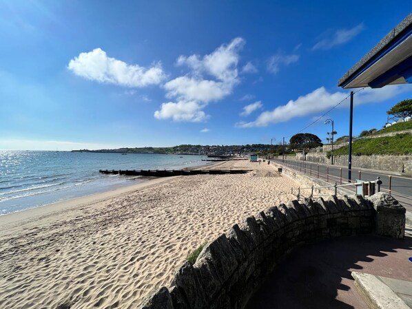 Beach towels - Castle Forge Historic Purbeck Forge in Kingston Corfe Castle (Kingston)