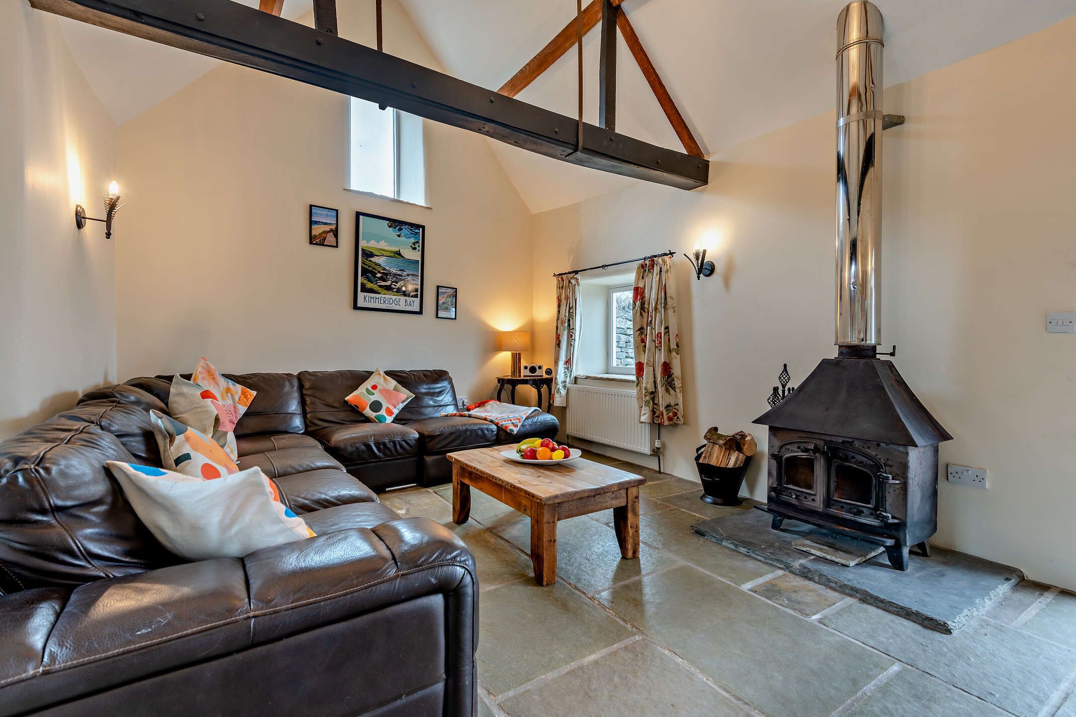 TV, fireplace, stereo