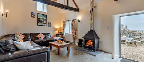 TV, fireplace, stereo