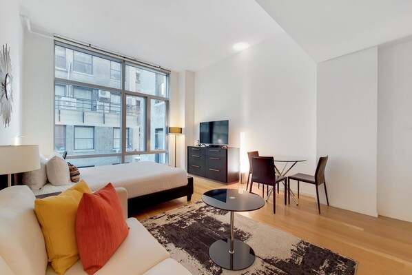 Fer et planche à repasser, Wi-Fi gratuit, draps fournis