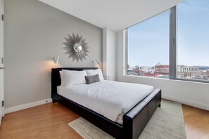 Unclassified image, 3 of 10, button