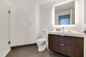 Unclassified image, 5 of 10, button