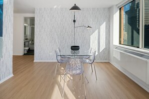 Unclassified image, 5 of 14, button