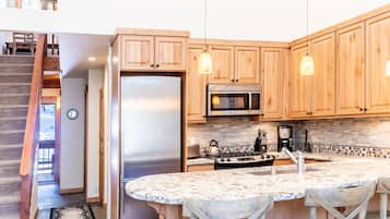 Condo, 2 Bedrooms | Private kitchen | Fridge, coffee/tea maker, toaster