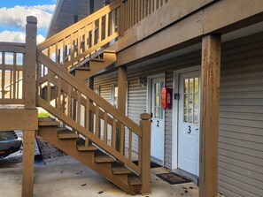 Exterior detail - 2BR Cozy Condo ~ Centrally Located (FC27-6) (Branson)