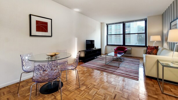 Unclassified image, 1 of 15, button - Modern Jersey City One Bed in Luxury Building (Jersey City)