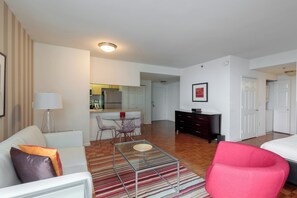 TV - Studio in Best Neighborhood of Jersey City (Jersey City)