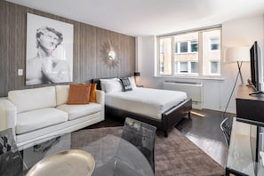 Room - Live Like a Local | UES, Pet-Friendly, Laundry (New York)