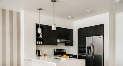 Modern One Bedroom in Silicon Valley