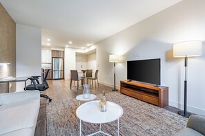 Imagen sin descripción, 3 de 8, botón