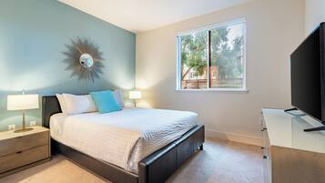 1 bedroom, iron/ironing board, free WiFi