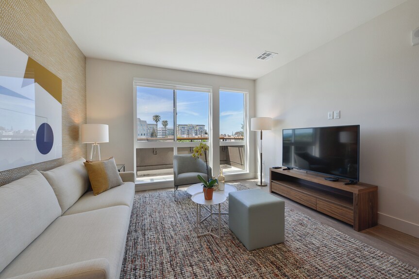 Silicon Valley One Bedroom With Luxury Amenities - Los Altos, CA