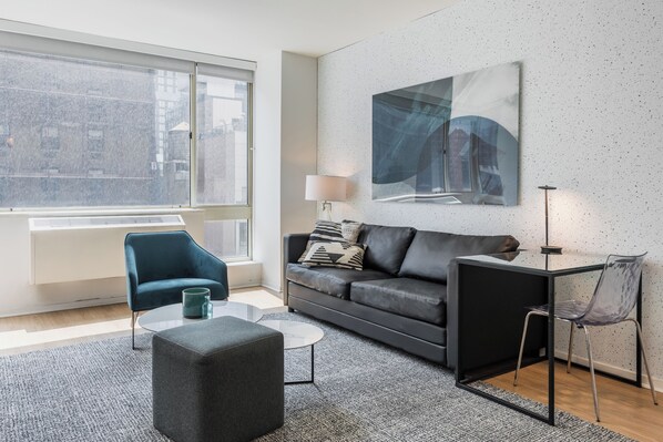 Unclassified image, 1 of 10, button