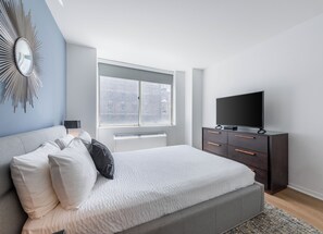 Unclassified image, 4 of 10, button