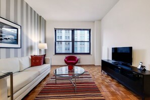 Unclassified image, 3 of 9, button