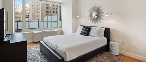 Iron/ironing board, free WiFi, bed sheets