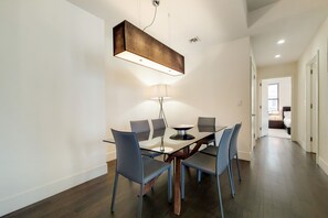 Dining - Spacious UWS Two Bedroom in Pre-War Building (New York)