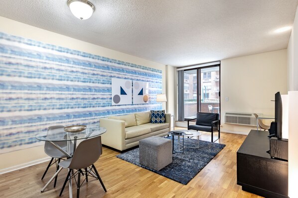 Luokittelematon kuva, 1 kautta 7, painike