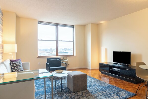 Imagen sin descripción, 1 de 9, botón