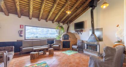 Country House 'Cabra' with Mountain View, Private Garden and Wi-Fi