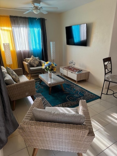 Queen Anne's Apartments