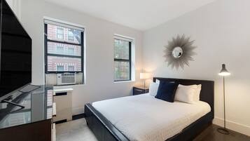 1 slaapkamer, een strijkplank/strijkijzer, gratis wifi