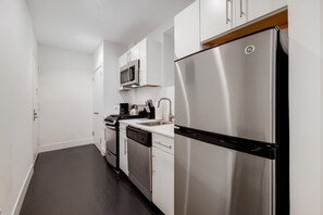 Uklassifisert bilde, 3 av 6, knapp